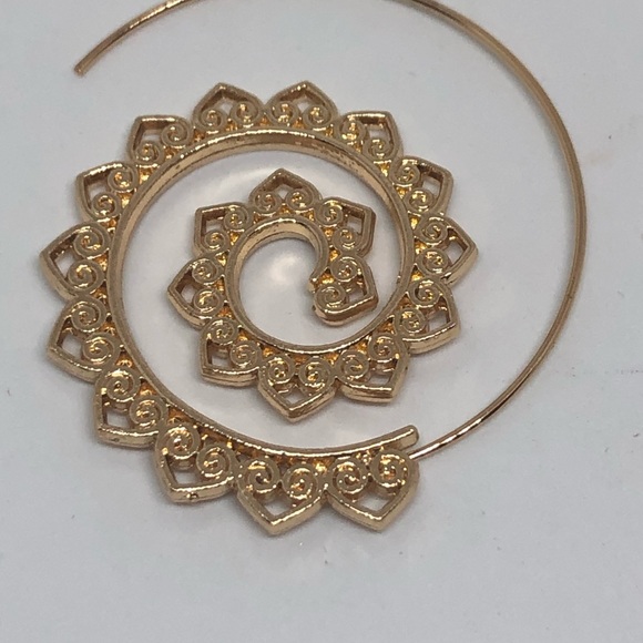 14k Yellow Gold Plated Funky Earrings - Picture 8 of 10